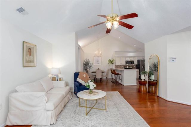 2007 Sweet Apple Circle, Alpharetta, GA 30004