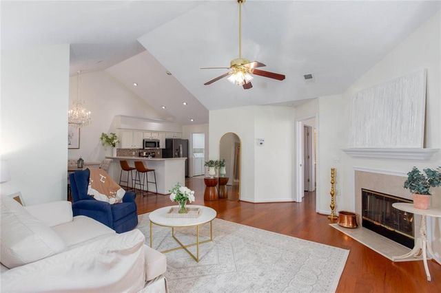 2007 Sweet Apple Circle, Alpharetta, GA 30004