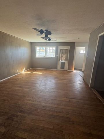 1709 W Division St, Fort Stockton, TX 79735