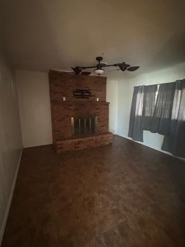 1709 W Division St, Fort Stockton, TX 79735