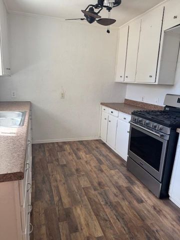 1709 W Division St, Fort Stockton, TX 79735