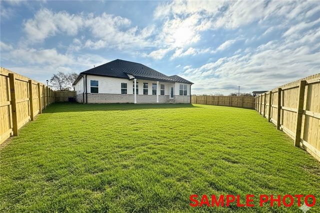 2732 Relaxation Avenue, Springdale, AR 72764