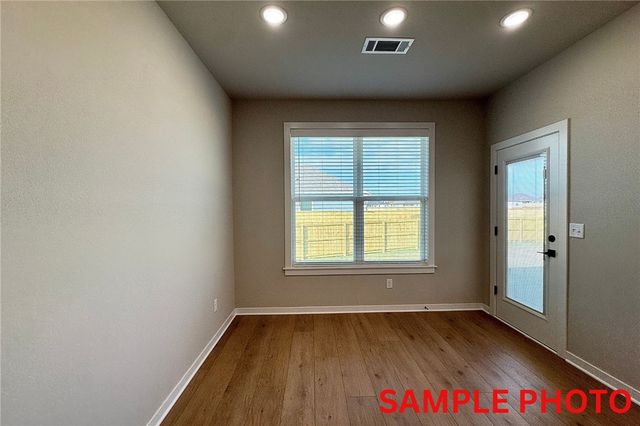 2732 Relaxation Avenue, Springdale, AR 72764