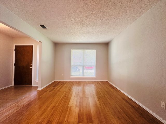 3117 Kingswood Drive, Garland, TX 75040