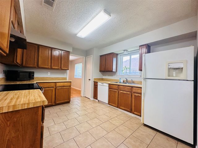 3117 Kingswood Drive, Garland, TX 75040