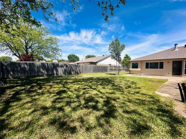 3117 Kingswood Drive, Garland, TX 75040