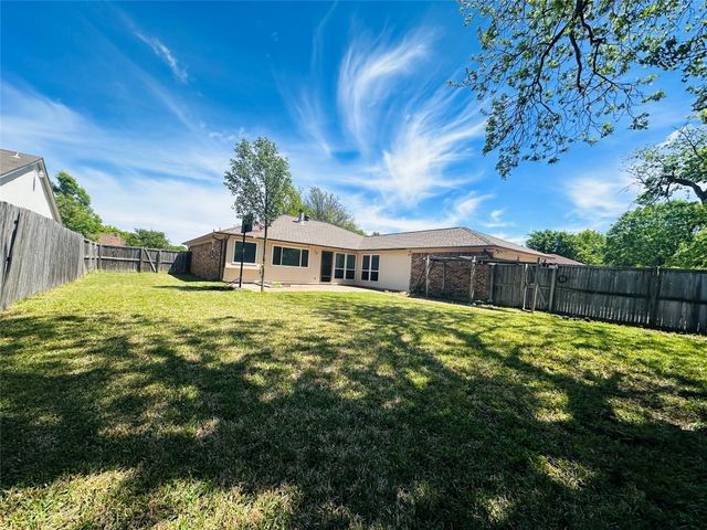 3117 Kingswood Drive, Garland, TX 75040