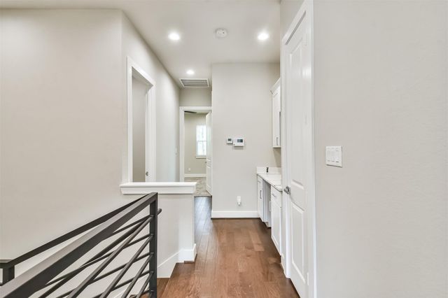 810 Mansfield Street, Houston, TX 77091