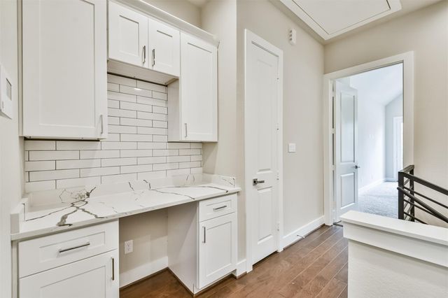 810 Mansfield Street, Houston, TX 77091