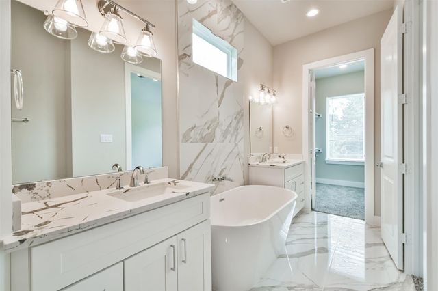 810 Mansfield Street, Houston, TX 77091