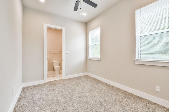 810 Mansfield Street, Houston, TX 77091
