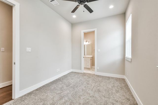 810 Mansfield Street, Houston, TX 77091
