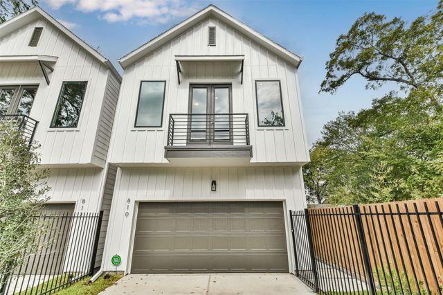 810 Mansfield Street, Houston, TX 77091
