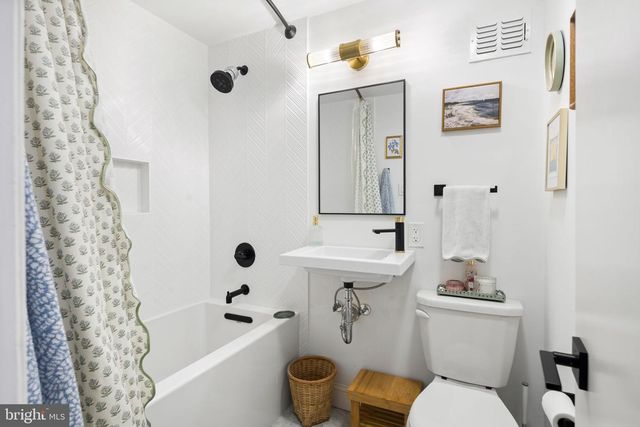 1704 NAUDAIN ST, Philadelphia, PA 19146