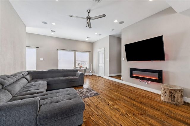 1508 Crockett Street C, Houston, TX 77007