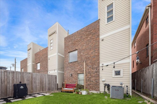 1508 Crockett Street C, Houston, TX 77007