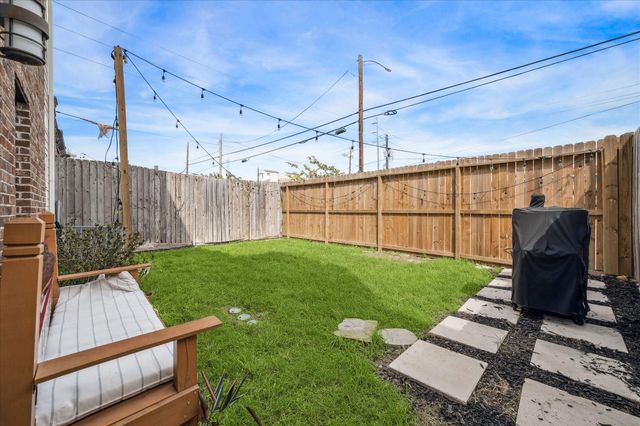 1508 Crockett Street C, Houston, TX 77007