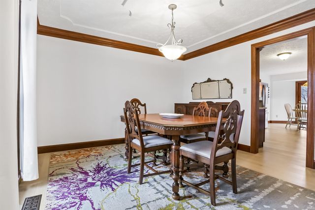 4266 Foxmoor Drive, Newburgh, IN 47630