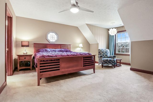 4266 Foxmoor Drive, Newburgh, IN 47630