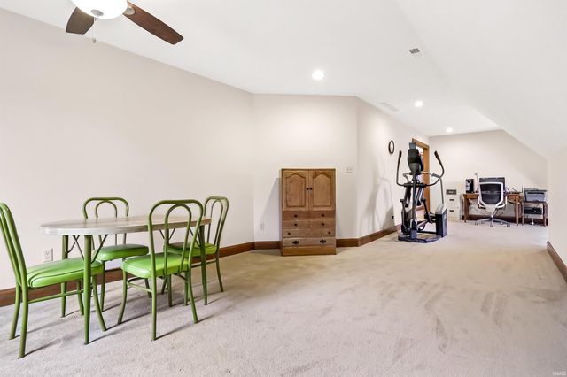 4266 Foxmoor Drive, Newburgh, IN 47630