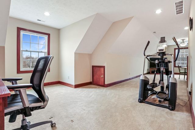 4266 Foxmoor Drive, Newburgh, IN 47630