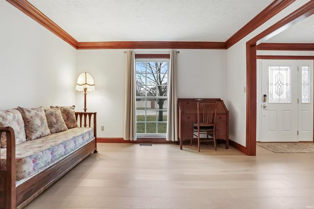 4266 Foxmoor Drive, Newburgh, IN 47630