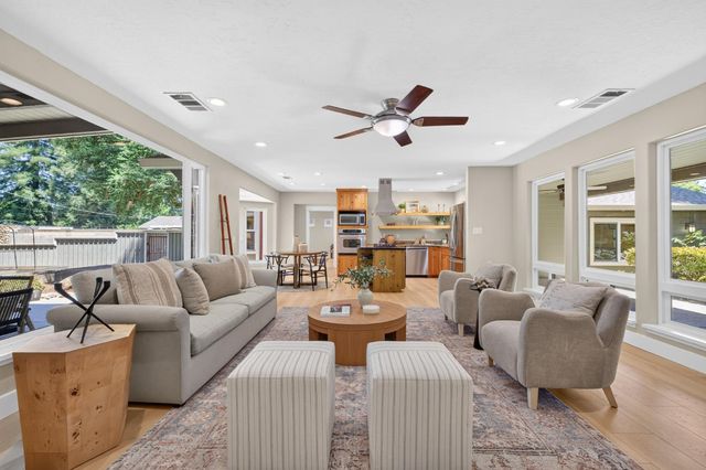 2801 Echo Way, Sacramento, CA 95821