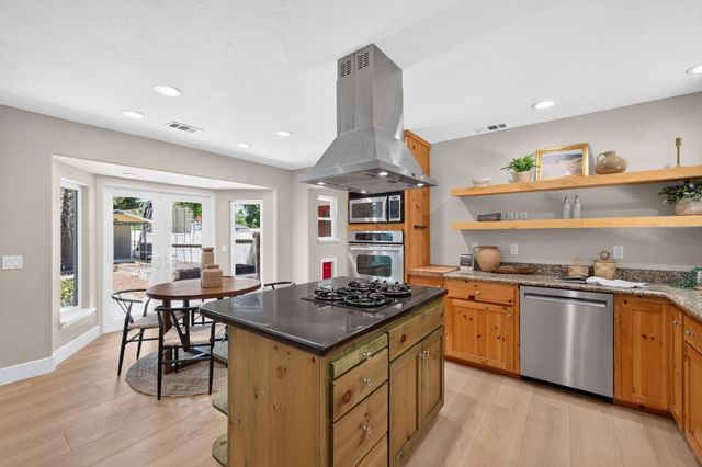 2801 Echo Way, Sacramento, CA 95821