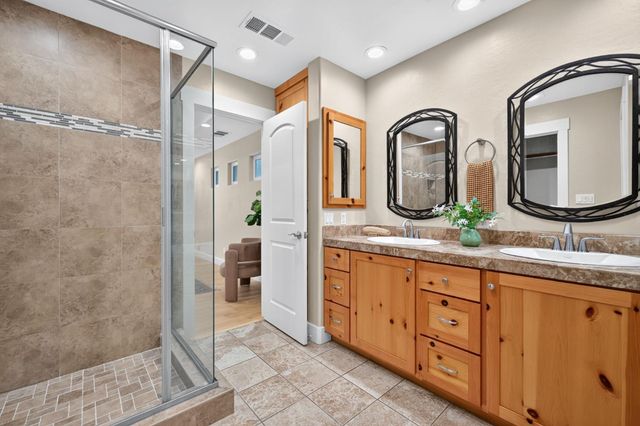 2801 Echo Way, Sacramento, CA 95821