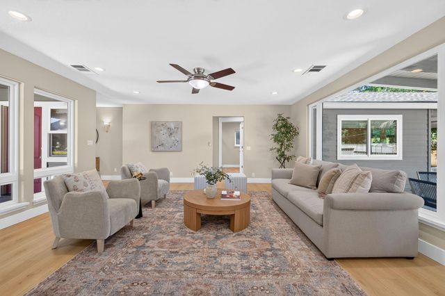 2801 Echo Way, Sacramento, CA 95821