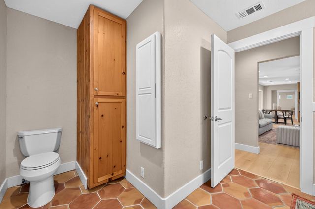 2801 Echo Way, Sacramento, CA 95821