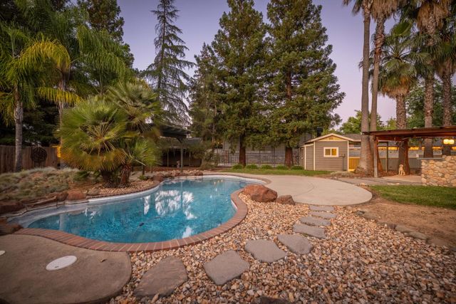 2801 Echo Way, Sacramento, CA 95821
