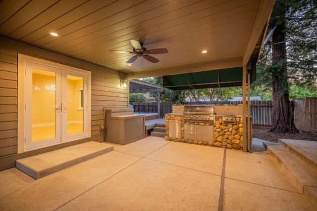 2801 Echo Way, Sacramento, CA 95821