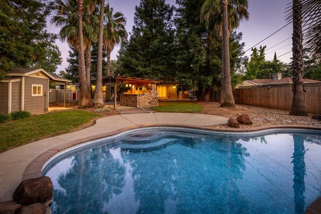 2801 Echo Way, Sacramento, CA 95821