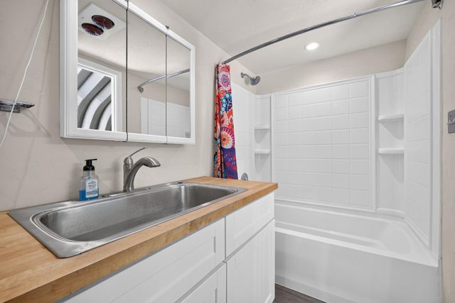 2801 Echo Way, Sacramento, CA 95821