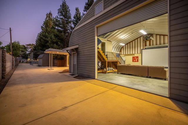 2801 Echo Way, Sacramento, CA 95821