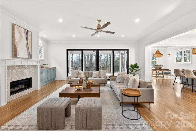 1714 Seifert Circle, Charlotte, NC 28205