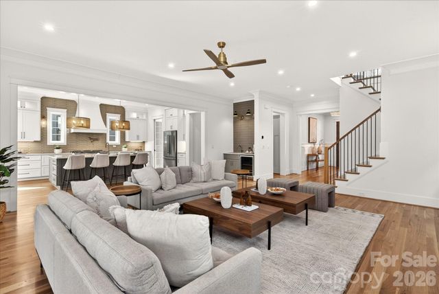 1714 Seifert Circle, Charlotte, NC 28205