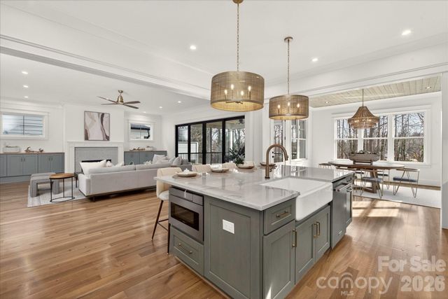 1714 Seifert Circle, Charlotte, NC 28205