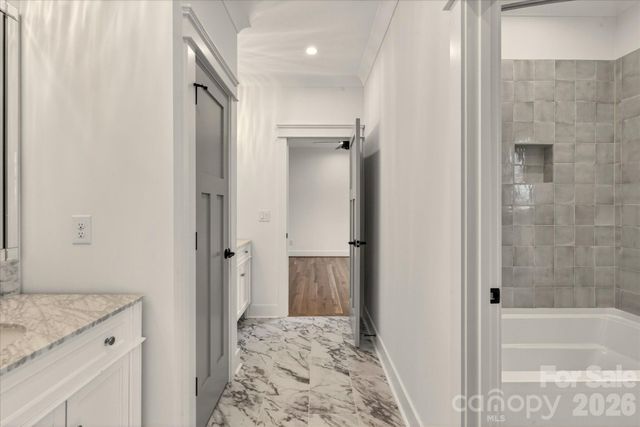 1714 Seifert Circle, Charlotte, NC 28205