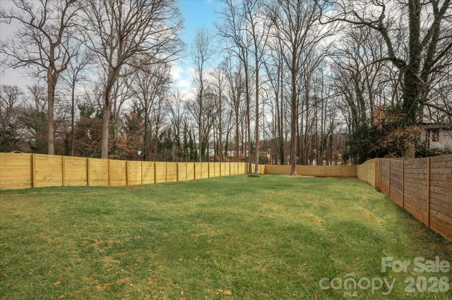 1714 Seifert Circle, Charlotte, NC 28205