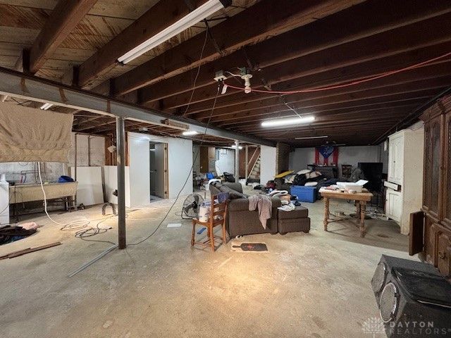 145 Elm Hill Drive, Dayton, OH 45415