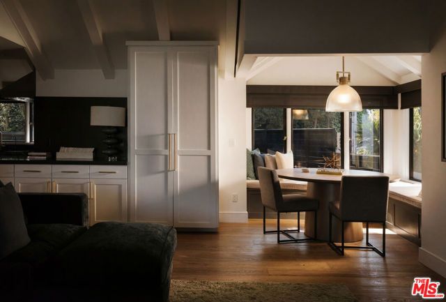 7825 Torreyson Drive, Los Angeles, CA 90046