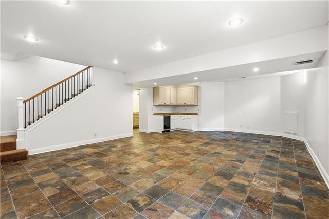 18366 W 157 Terrace, Olathe, KS 66062
