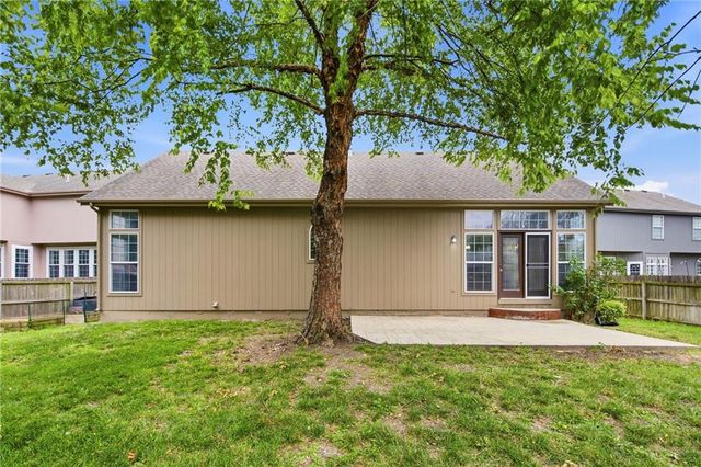 18366 W 157 Terrace, Olathe, KS 66062