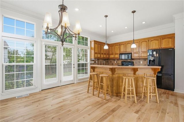 18366 W 157 Terrace, Olathe, KS 66062