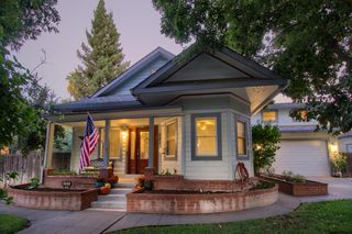 521 4th St, Woodland, CA 95695