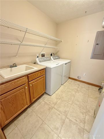 938 Wright Avenue, Xenia Twp, OH 45385