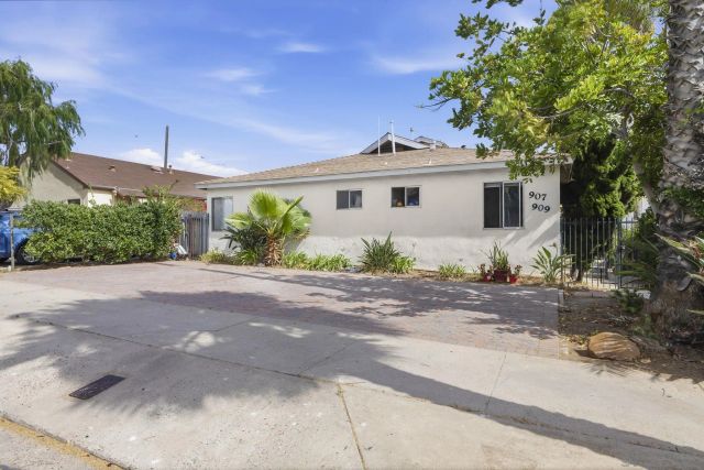 907-9 Sapphire St, San Diego, CA 92109