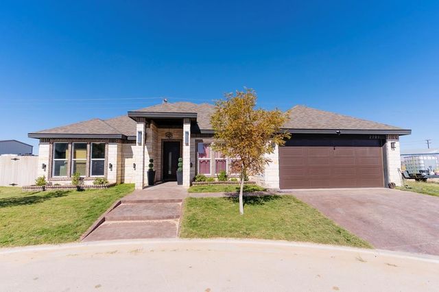 2701 Starling Dr, Midland, TX 79706